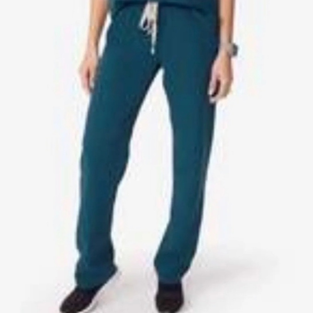 Caribbean Blue.  Livingston Basic. Worn 1 time. Size is Small Petite